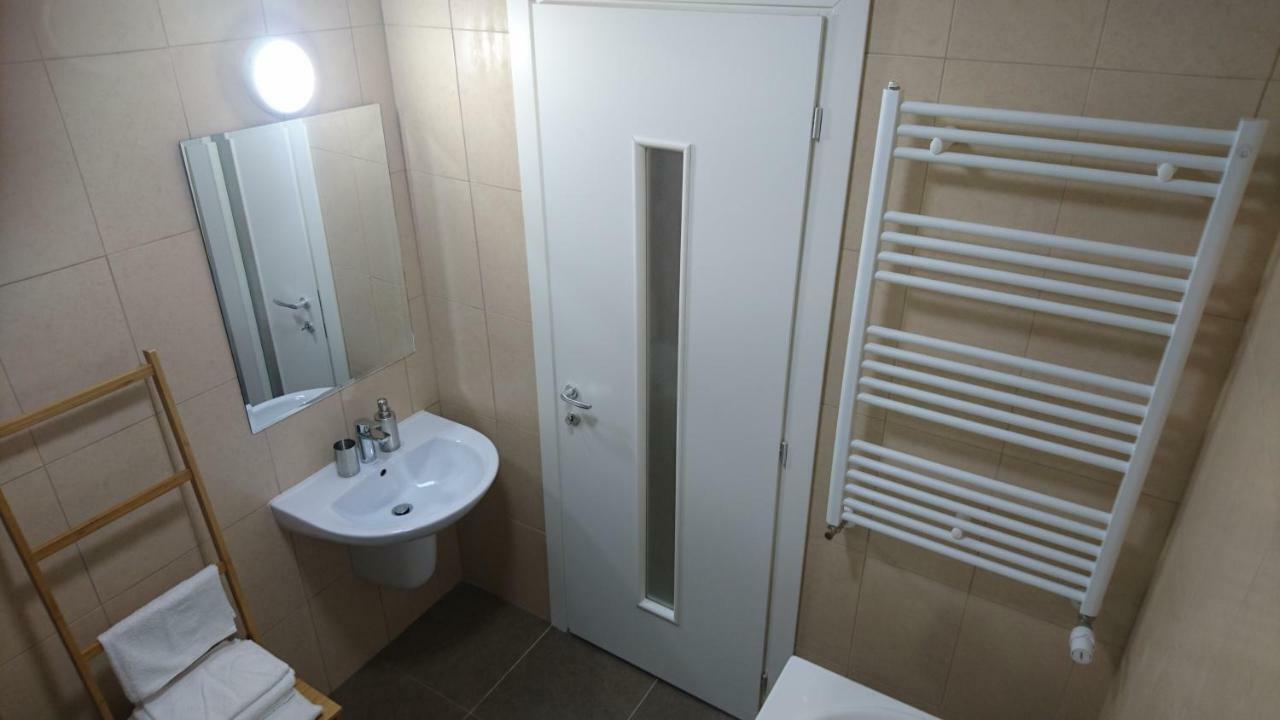 Suite Life Brasov Luaran gambar